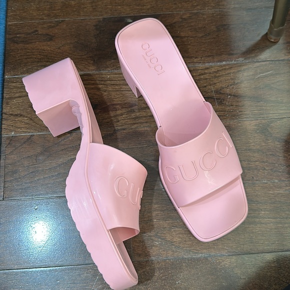 Gucci Shoes - Gucci pink rubber logo embossed heeled sandals
Size 10